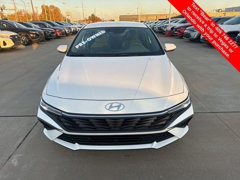 Used 2024 Hyundai Elantra SEL image 8