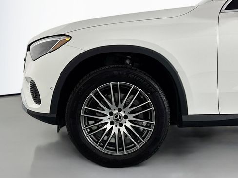 New 2026 Mercedes-Benz GLC 300 image 9