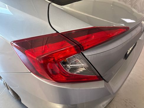 Used 2019 Honda Civic LX image 12