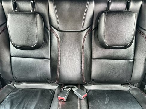 Used 2019 Jeep Wrangler Rubicon AWD/4WD image 16