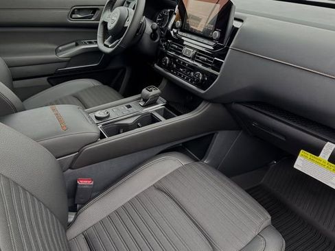 New 2025 Nissan Pathfinder Rock Creek AWD/4WD image 15
