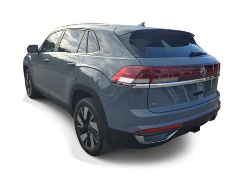 Used 2024 Volkswagen Atlas Cross Sport SE AWD/4WD image 3