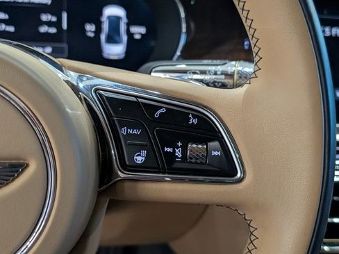 Used 2021 Bentley Flying Spur V8 image 22