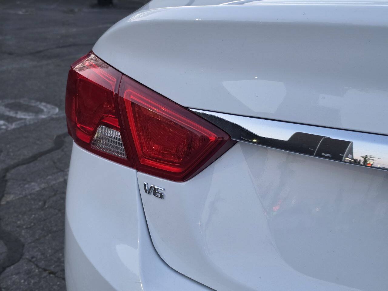 Used 2016 Chevrolet Impala LT FWD image 42