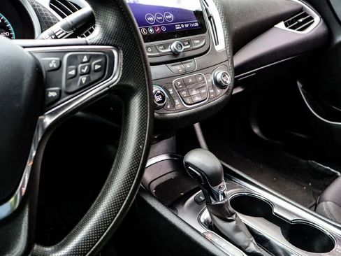 Certified 2024 Chevrolet Malibu LT image 28