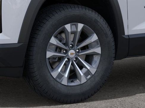New 2026 Chevrolet Equinox LT FWD image 9