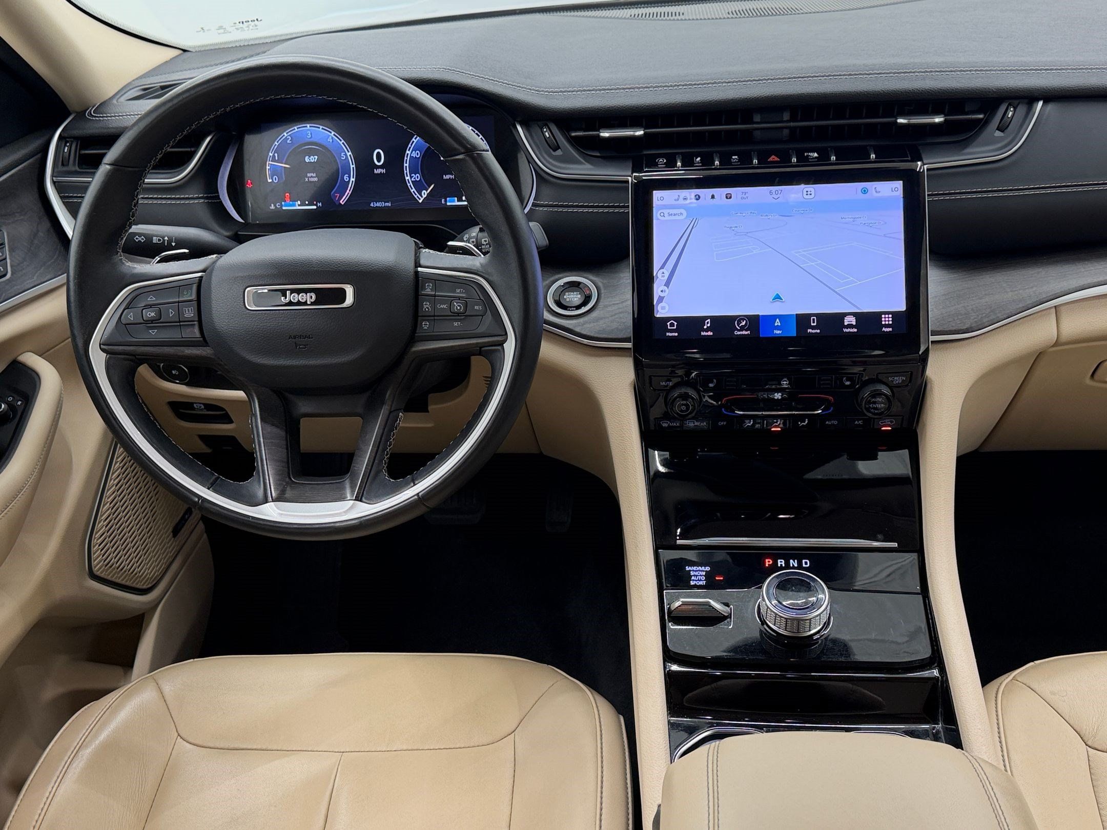 Used 2022 Jeep Grand Cherokee L Limited AWD/4WD image 28