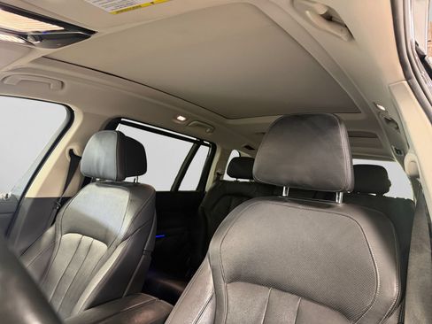 Used 2019 BMW X7 xDrive40i w/ Premium Package AWD/4WD image 36