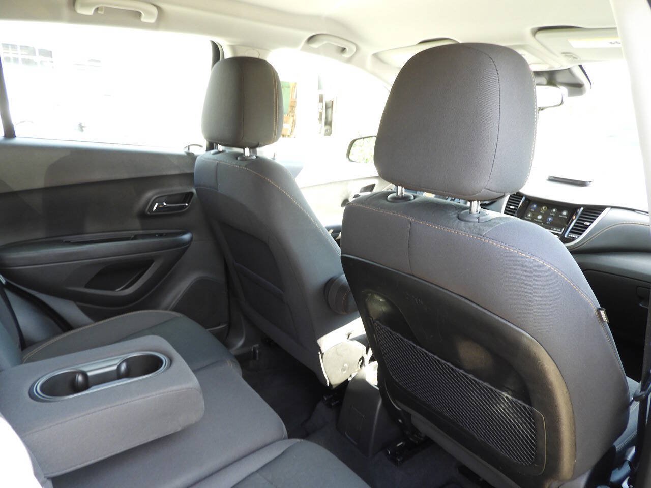 Used 2019 Chevrolet Trax LS FWD image 33