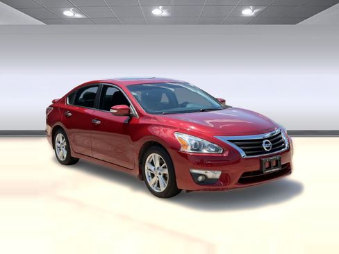 Used 2015 Nissan Altima 2.5 SL w/ Technology Package FWD image 7