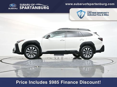 Used 2023 Subaru Outback Limited image 29