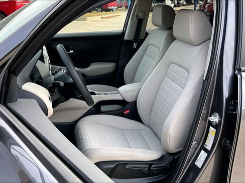 New 2026 Honda HR-V LX image 9