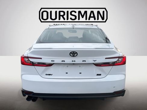 Certified 2025 Toyota Camry SE w/ Convenience Package image 6