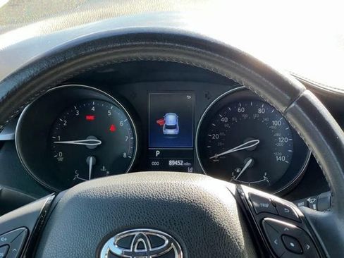 Certified 2022 Toyota C-HR Nightshade image 16