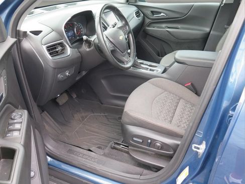 Used 2024 Chevrolet Equinox LT w/ LPO, Floor Liner Package FWD image 9
