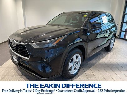 Used 2022 Toyota Highlander LE
