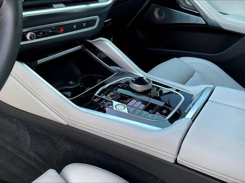 Used 2025 BMW X6 M60i AWD/4WD image 18