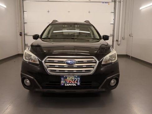 Used 2017 Subaru Outback 2.5i Premium AWD/4WD image 6