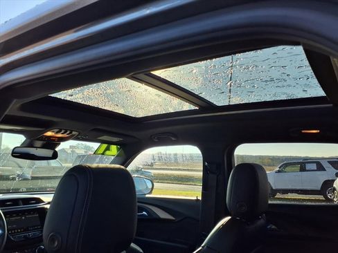 Used 2021 Chevrolet TrailBlazer ACTIV w/ Sun and Liftgate Package image 15