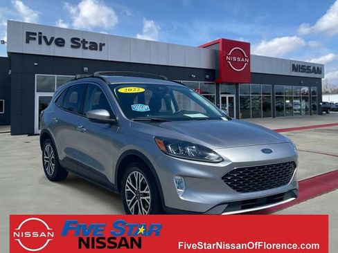 Used 2022 Ford Escape SEL w/ Technology Package FWD image 1