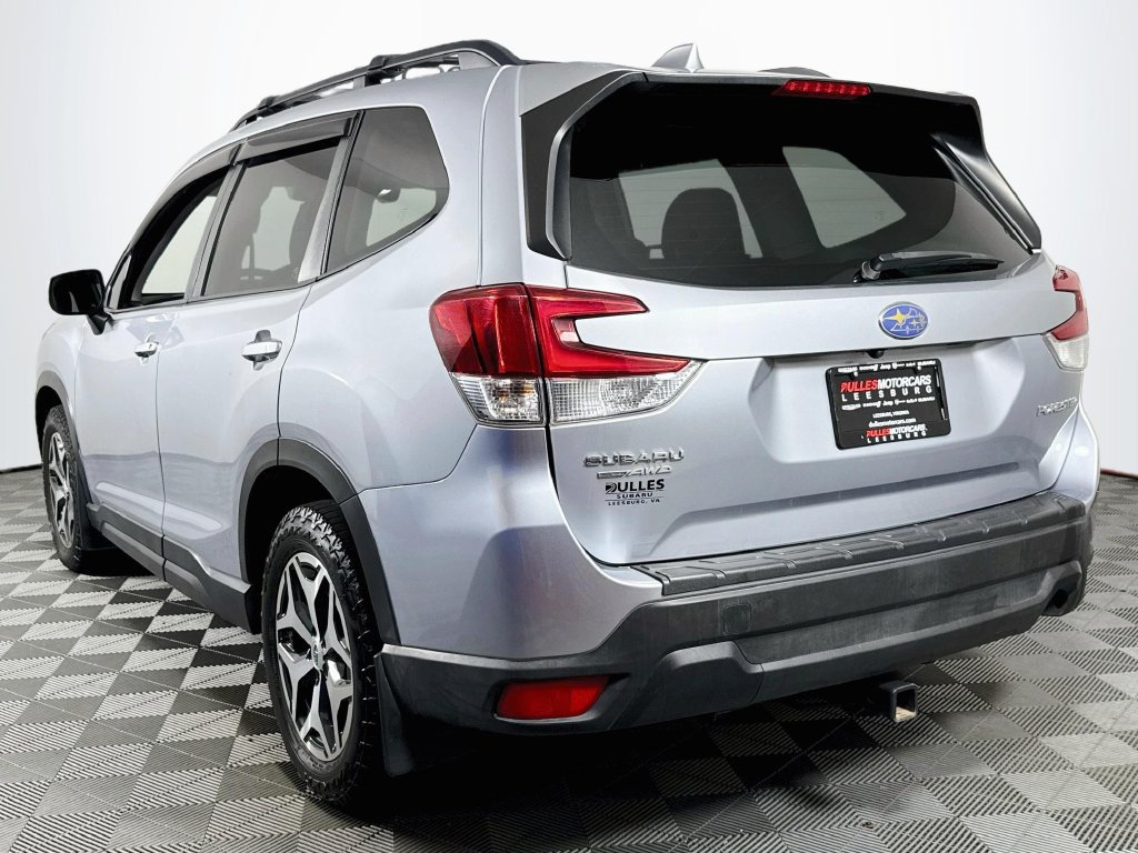 Used 2021 Subaru Forester Premium AWD/4WD image 5