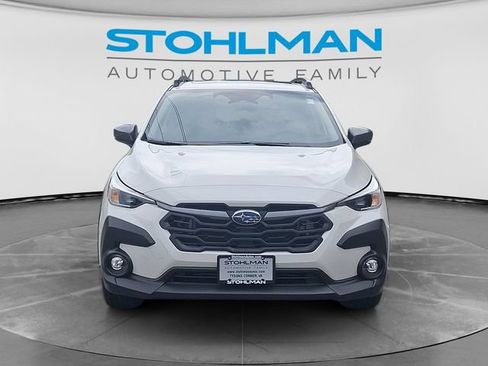 Used 2024 Subaru Crosstrek 2.0i Premium AWD/4WD image 2