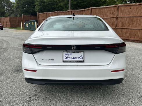 New 2025 Honda Accord SE image 18