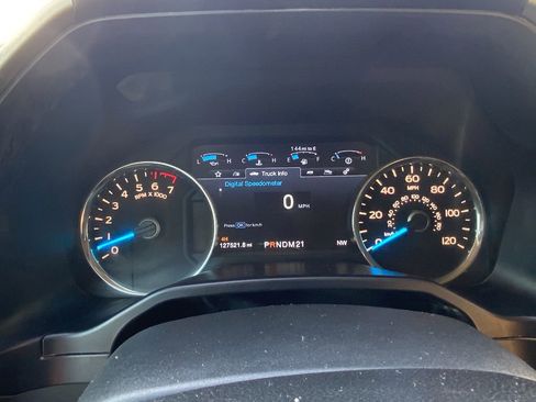 Used 2016 Ford F150 Lariat w/ Equipment Group 501A Mid image 11