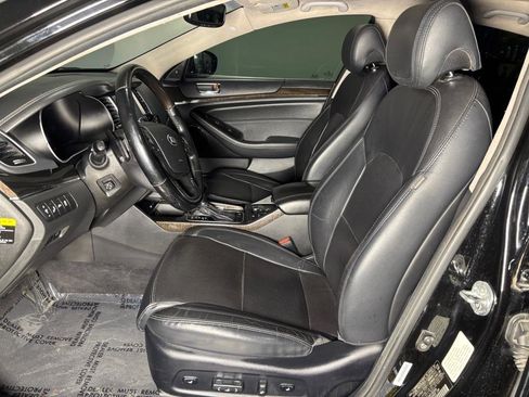 Used 2015 Kia Cadenza Limited FWD image 29