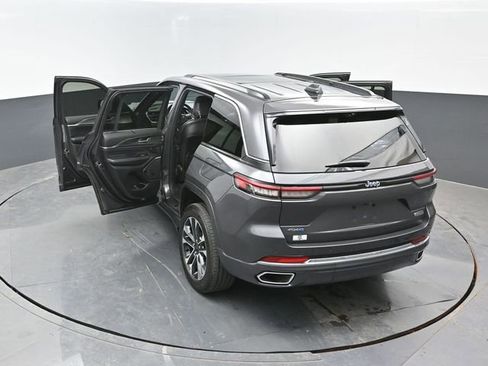 Used 2022 Jeep Grand Cherokee Overland w/ Advanced Protech Group III AWD/4WD image 25