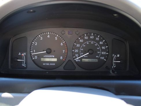 Used 2002 Toyota Corolla LE FWD image 34