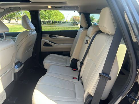 Used 2023 INFINITI QX60 Luxe w/ Cargo Package image 19