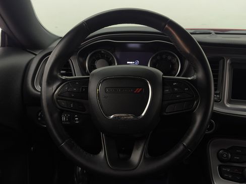 Used 2023 Dodge Challenger SXT RWD image 26