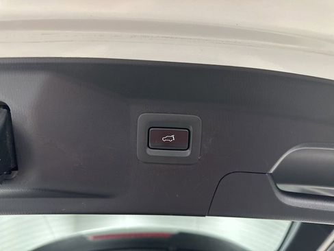 Certified 2023 MAZDA CX-9 Touring Plus image 9