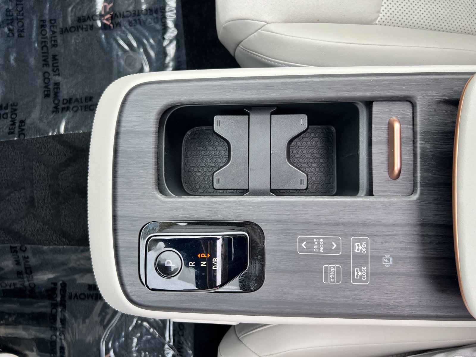 Used 2023 Nissan Ariya FWD image 53