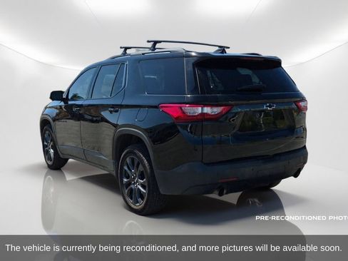 Used 2021 Chevrolet Traverse RS w/ LPO, Cargo Package FWD image 8