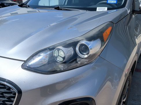 Used 2021 Kia Sportage LX FWD image 6