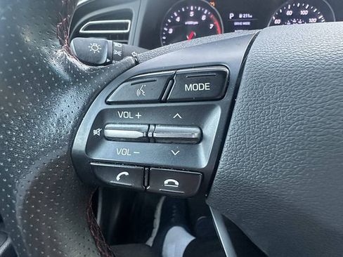Used 2019 Hyundai Elantra Sport w/ Premium Package 03 FWD image 28