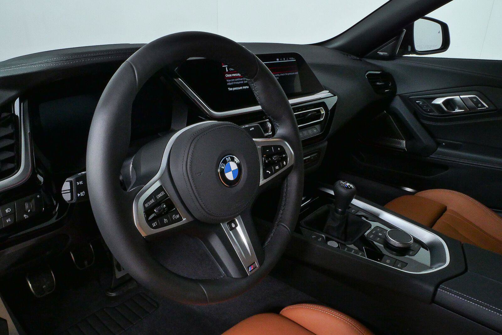 Used 2026 BMW Z4 M40i w/ Premium Package RWD image 32