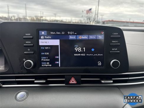 Used 2023 Hyundai Elantra SEL image 18