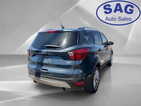 Used 2019 Ford Escape Titanium AWD/4WD image 3