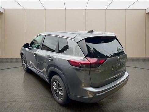 Used 2024 Nissan Rogue S FWD image 19
