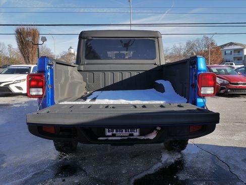 Used 2022 Jeep Gladiator Willys image 15