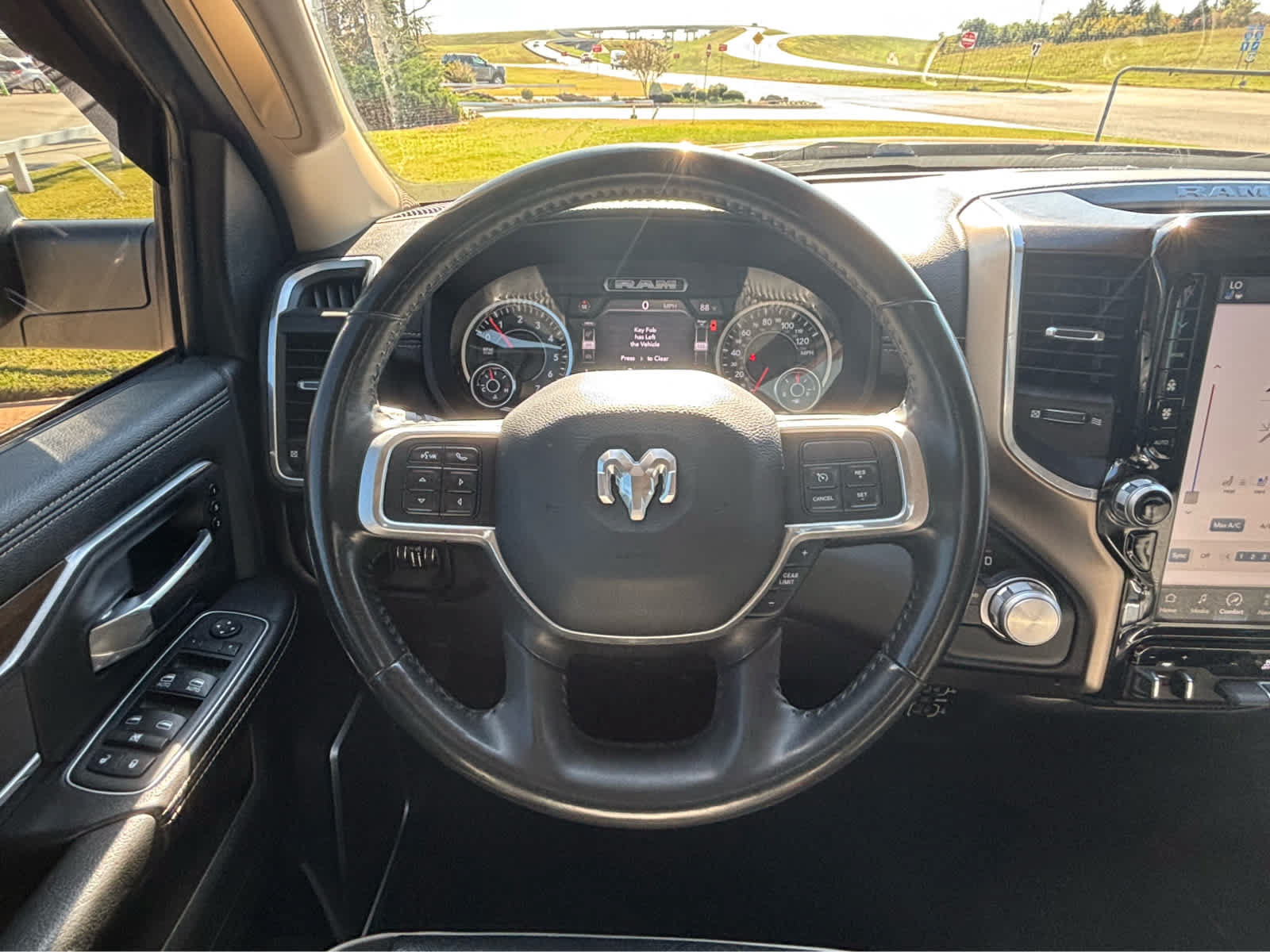Used 2022 RAM 2500 Laramie AWD/4WD image 21