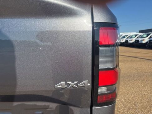 New 2026 Nissan Frontier SV image 20