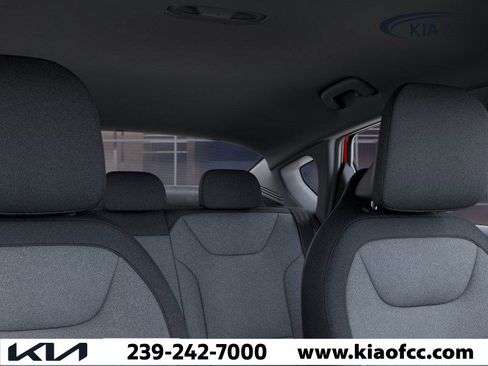 New 2025 Kia K4 LXS image 27