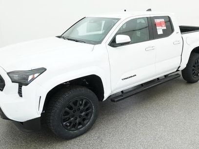 New 2026 Toyota Tacoma SR5 w/ SR5 Upgrade Package
