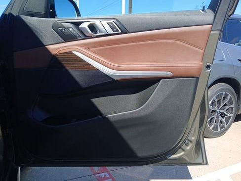 Used 2023 BMW X5 sDrive40i w/ Luxury Seating Package image 18