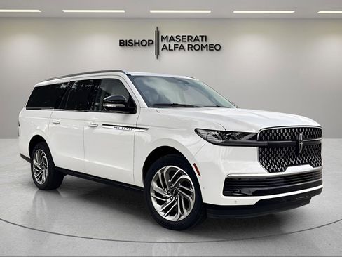 Used 2025 Lincoln Navigator L Reserve AWD/4WD image 1