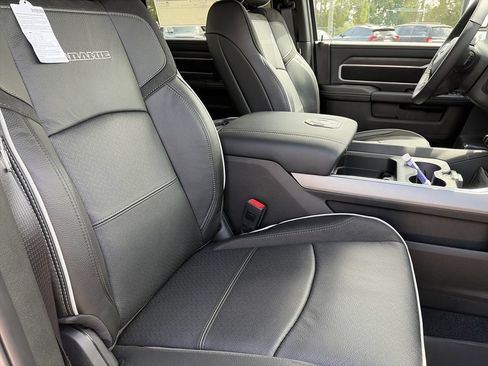 New 2026 RAM 2500 Laramie AWD/4WD image 32